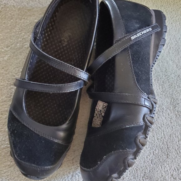 Skechers Mary Jane, size 7.5, Black - Picture 1 of 1